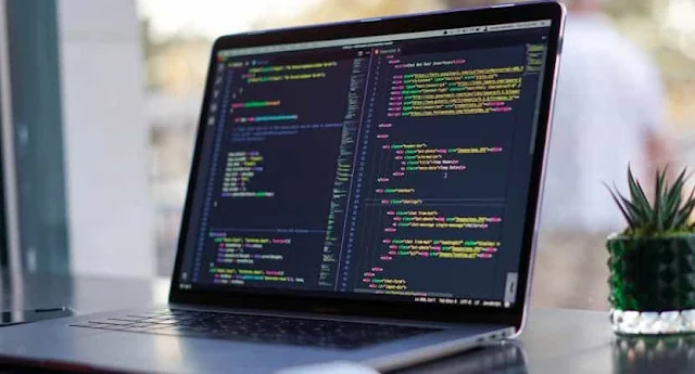 5 Spesifikasi Laptop Ideal untuk Coding Tanpa Lag 1 5 Spesifikasi Laptop Ideal untuk Coding Tanpa Lag